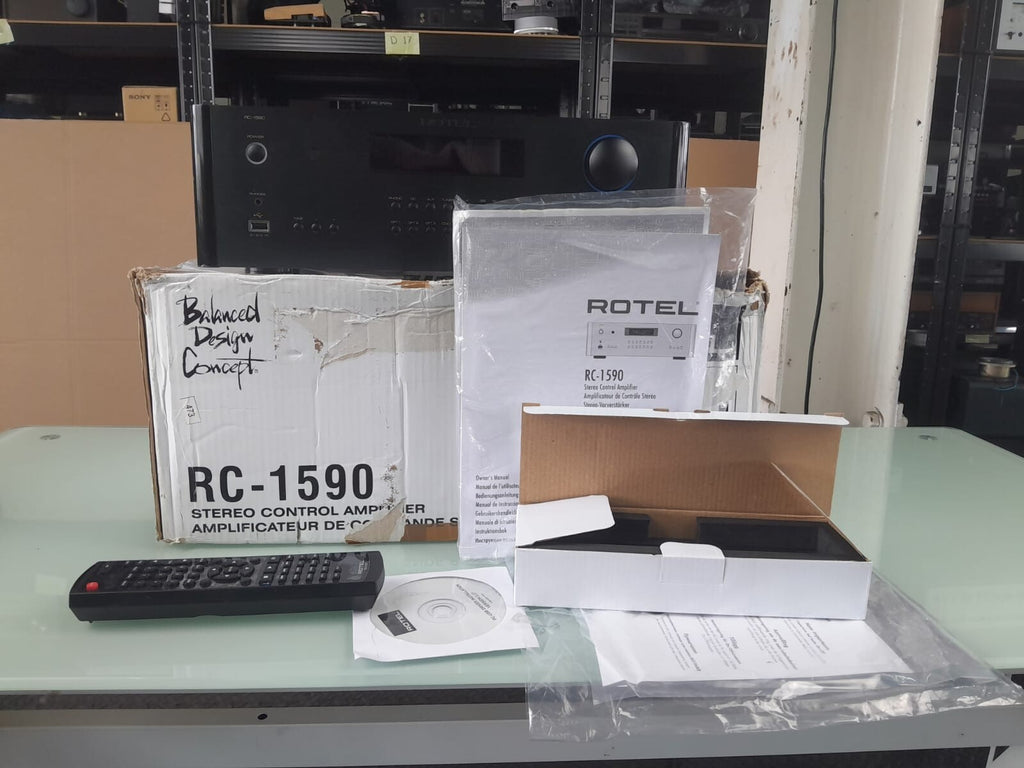 ROTEL RC 1590 STEREO CONTROL AMPLIFIER