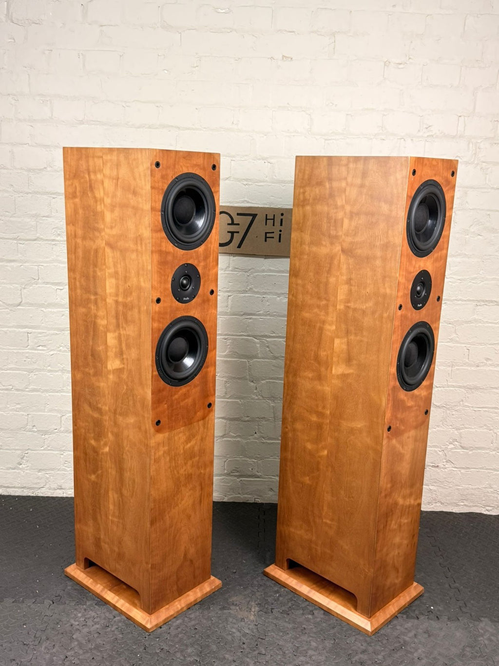 PROAC RESPONSE D THIRTY EIGHT 38 FLOOR STANDING SPEAKERS