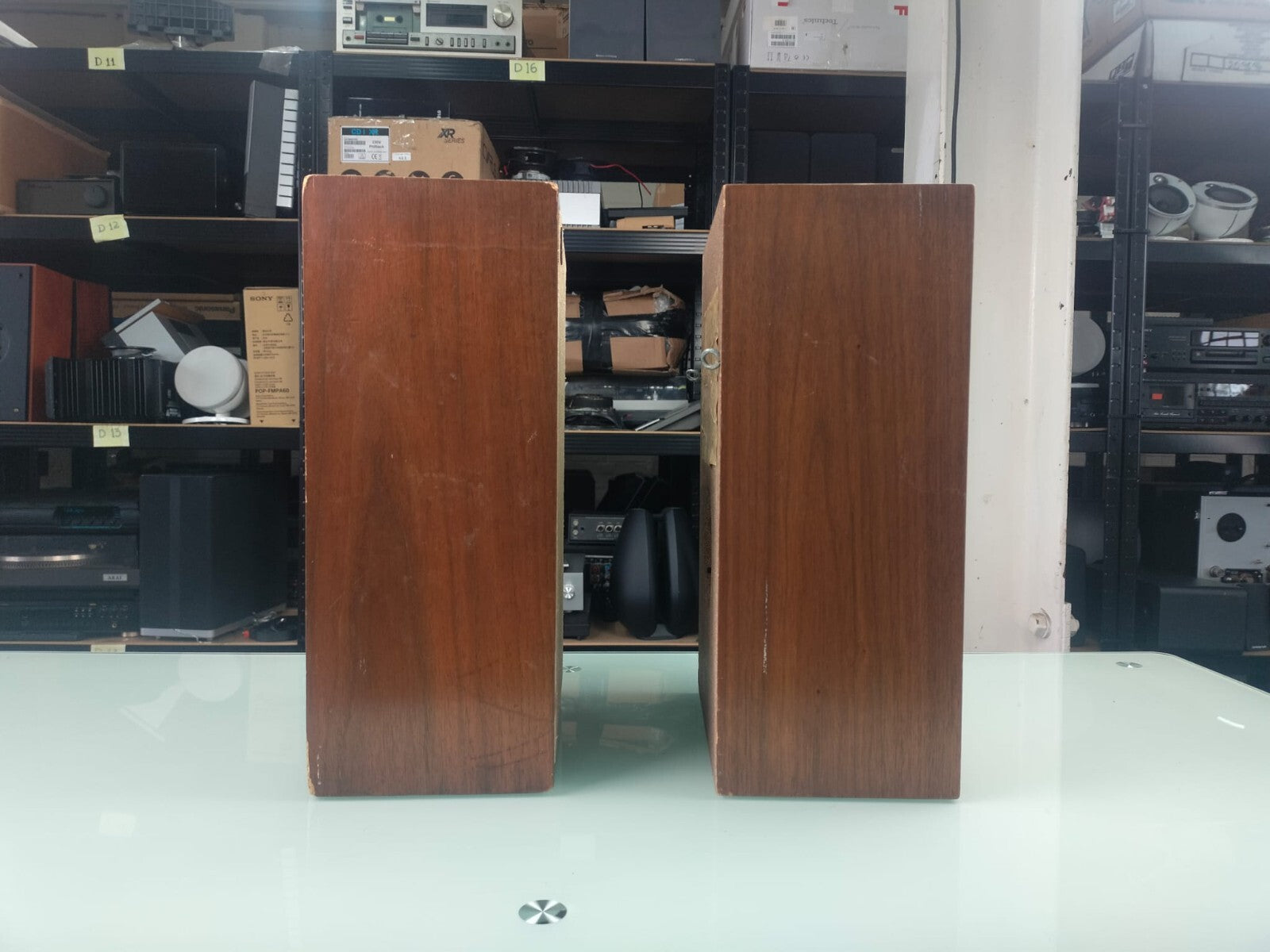 ACOUSTIC RESEARCH AR-7 SPEAKERS