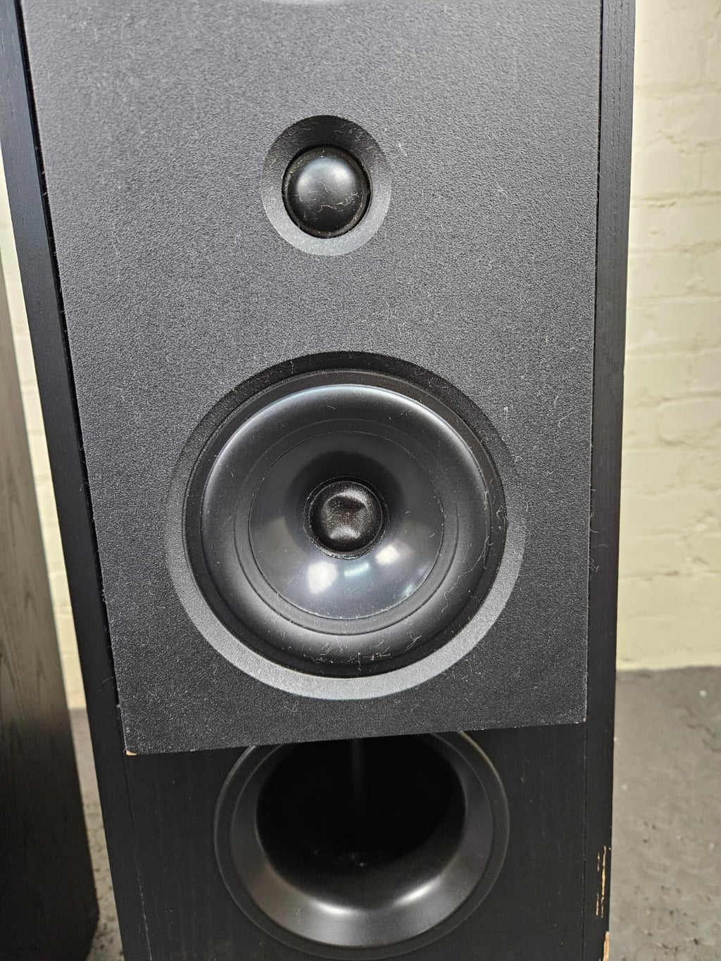 KEF 104/2 REFERENCE SERIES FLOOR STANDING SPEAKERS