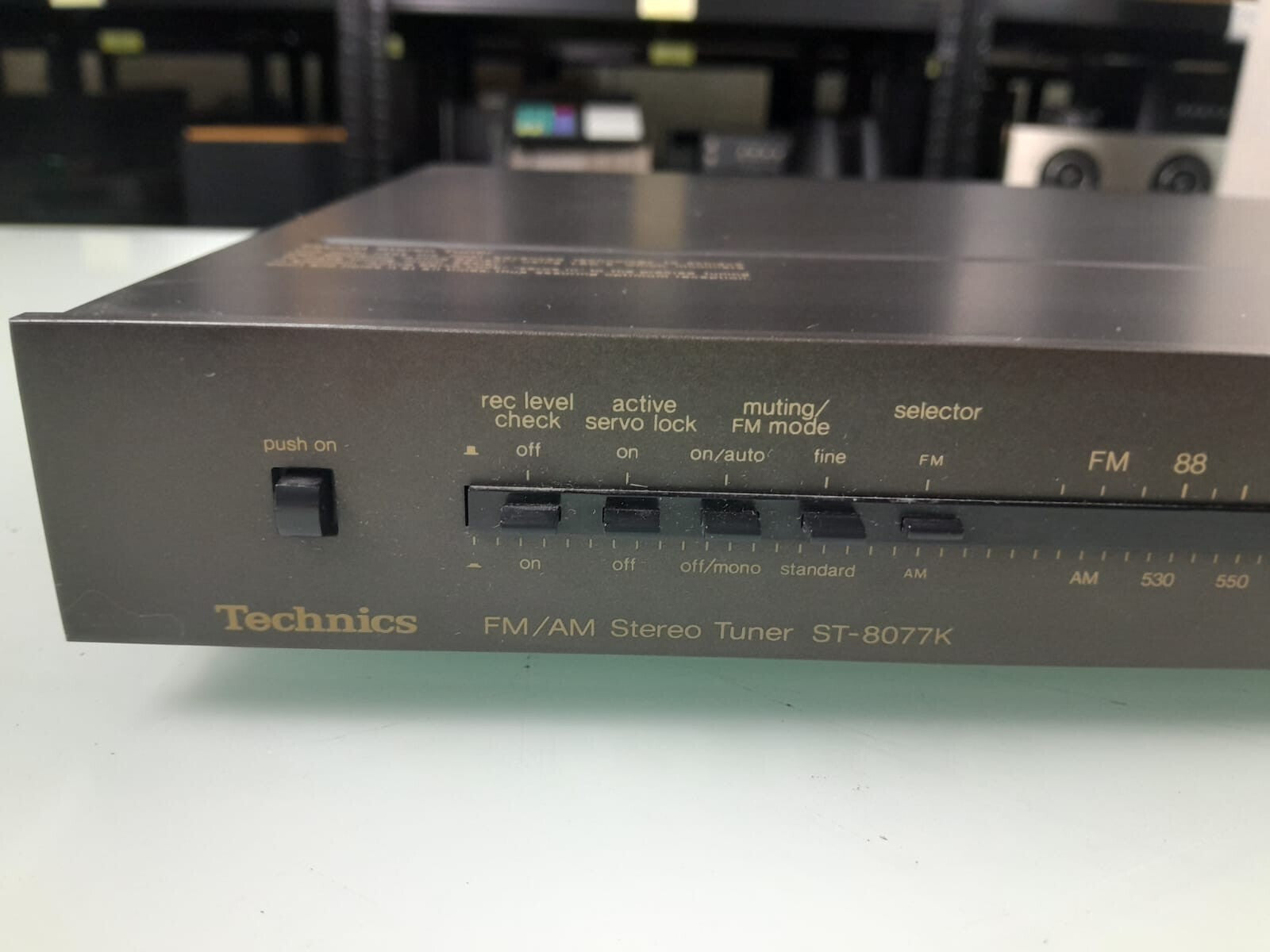 TECHNICS ST 8077 K FM AM STEREO TUNER