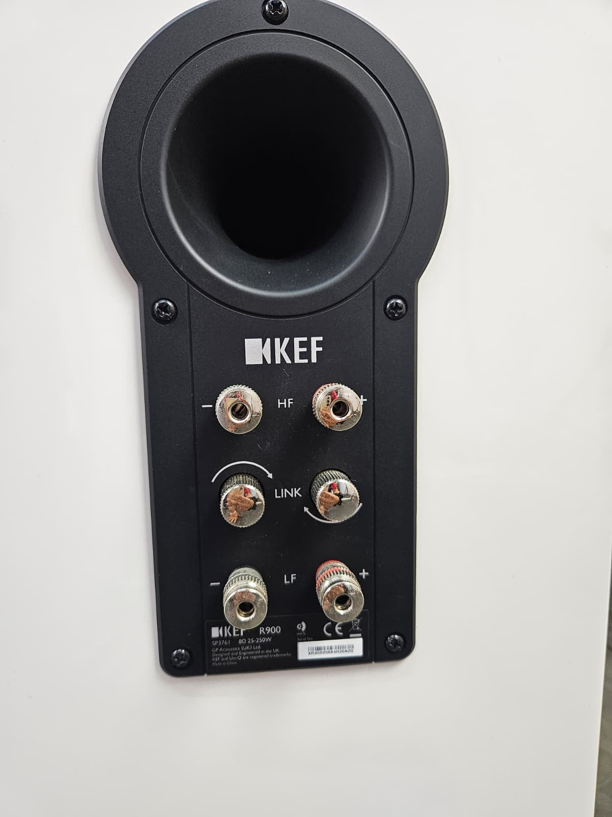 KEF R900 FLOOR STANDING SPEAKERS