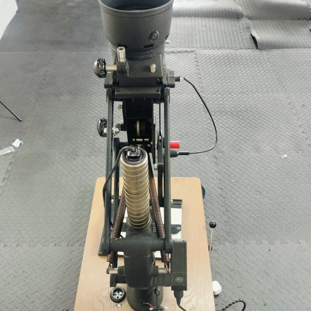 LEITZ FOCOMAT IIC DARKROOM ENLARGER LEICA PHOTOGRAPHY EQUIPMENT