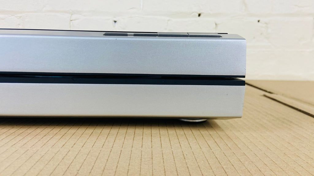 TECHNICS SL 10 QUARTZ DIRECT DRIVE AUTOMATIC TURNTABLE WITH SHURE M99E CARTRIDGE