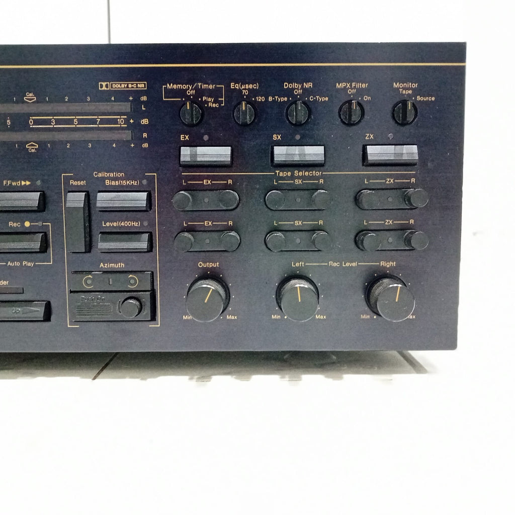 NAKAMICHI ZX-9 DISCRETE HEAD CASSETTE DECK