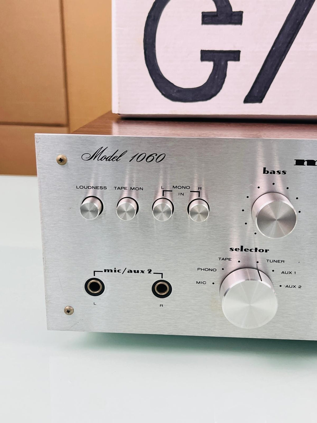 MARANTZ 1060 STEREO AMPLIFIER