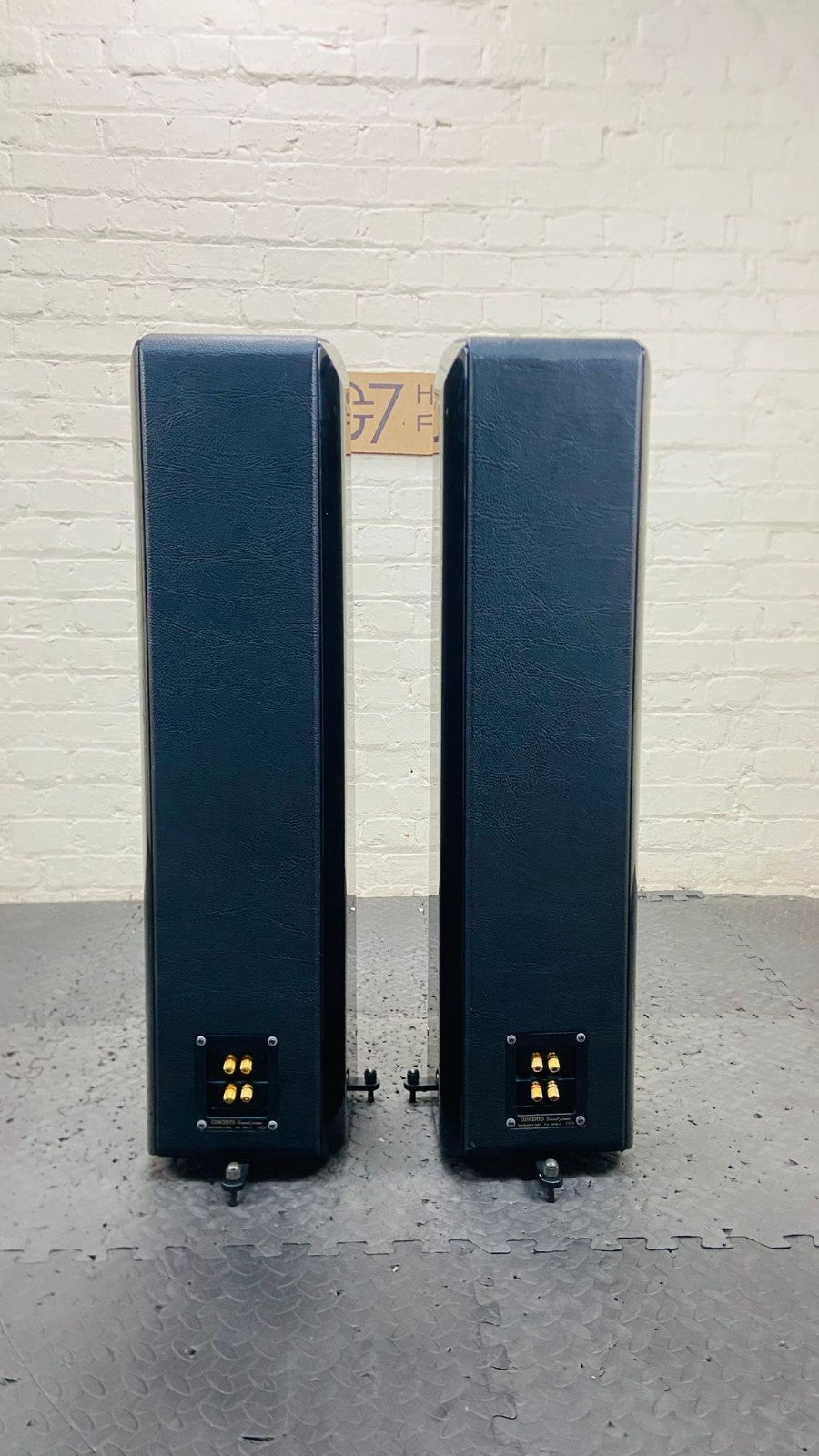 SONUS FABER CONCERTO GRAND PIANO FLOOR STANDING SPEAKERS