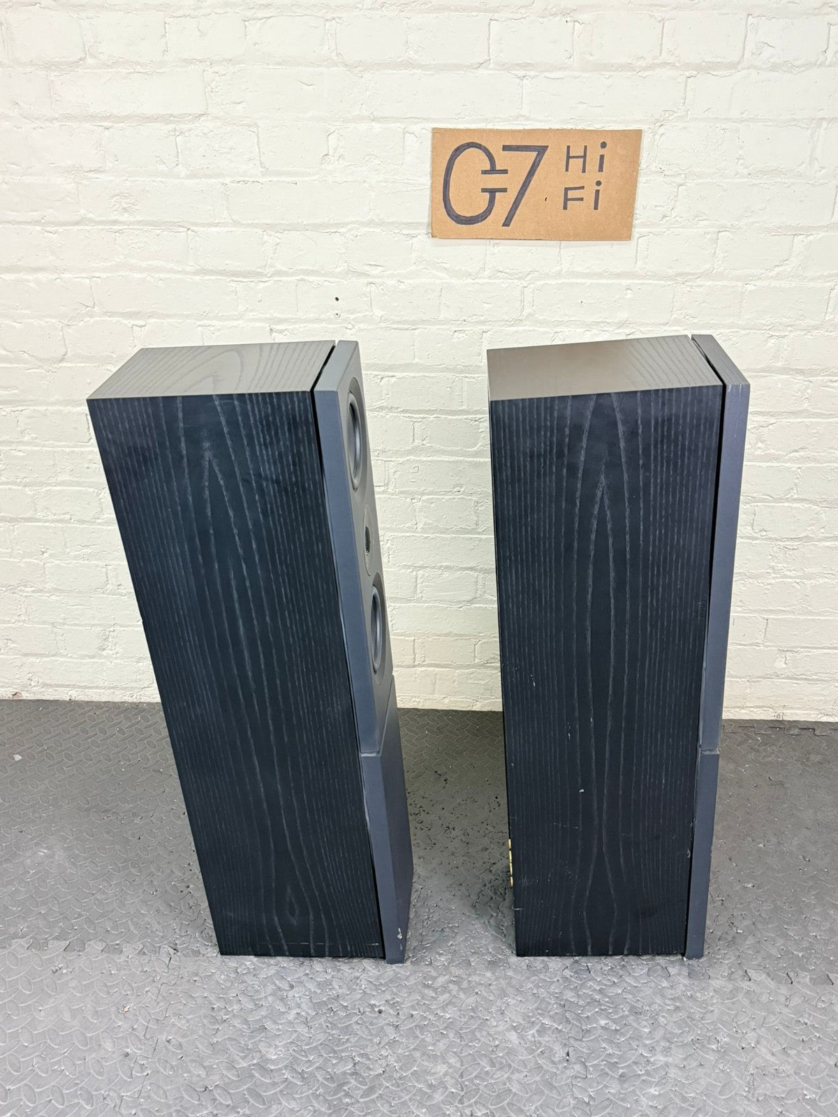 LINN KABER FLOOR STANDING SPEAKERS