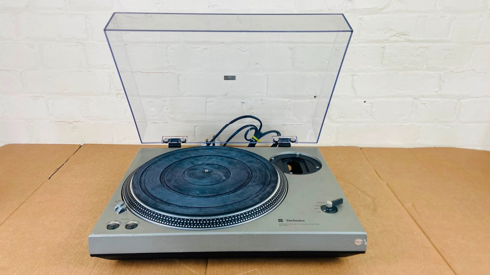 Technics SL-150 Direct Drive Turntable with SME Armboard