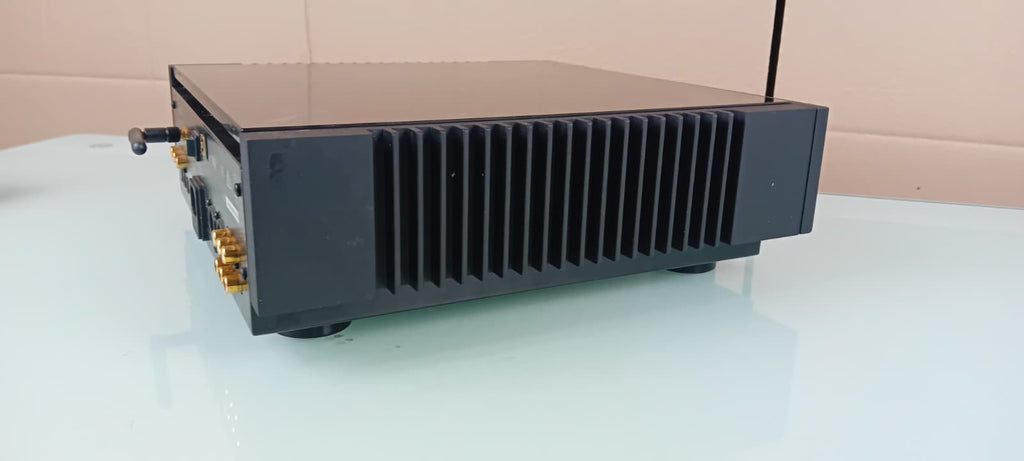 QUAD ARTERA PLAY+ CD DAC PRE AMP PLAYER WITH REMOTE