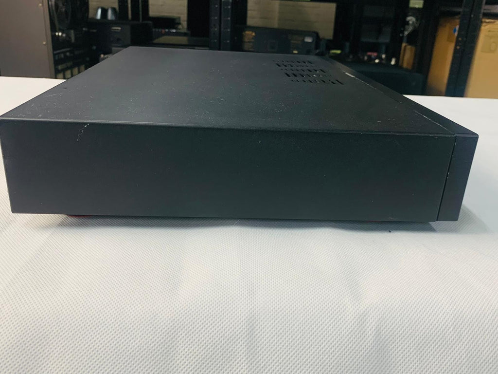 TAG MCLAREN AVANTGRADE THEATRE AV32R SL PRE AMPLIFIER