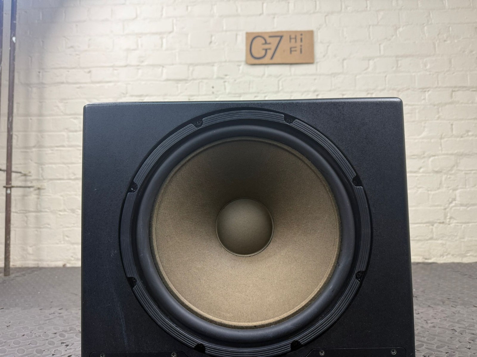REL Q50 POWERED SUB BASS SUBWOOFER