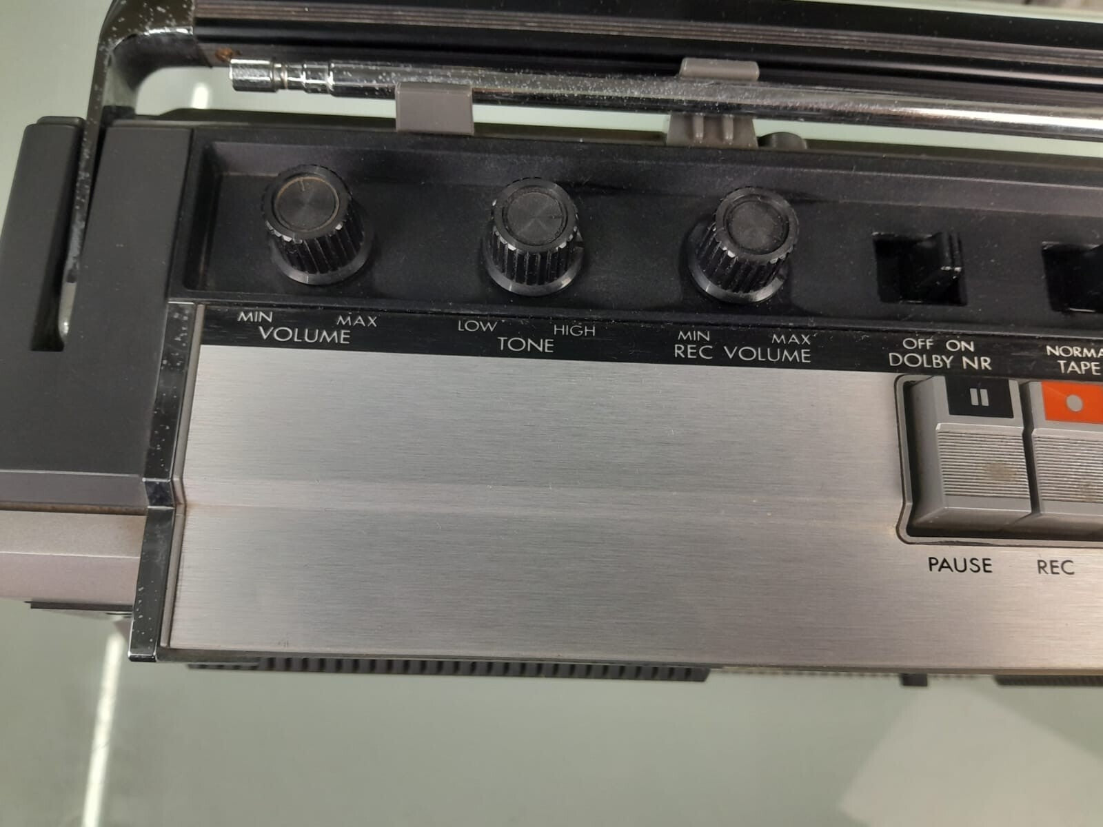 FERGUSON 3T13 3 BAND STEREO RADIO CASSETTE