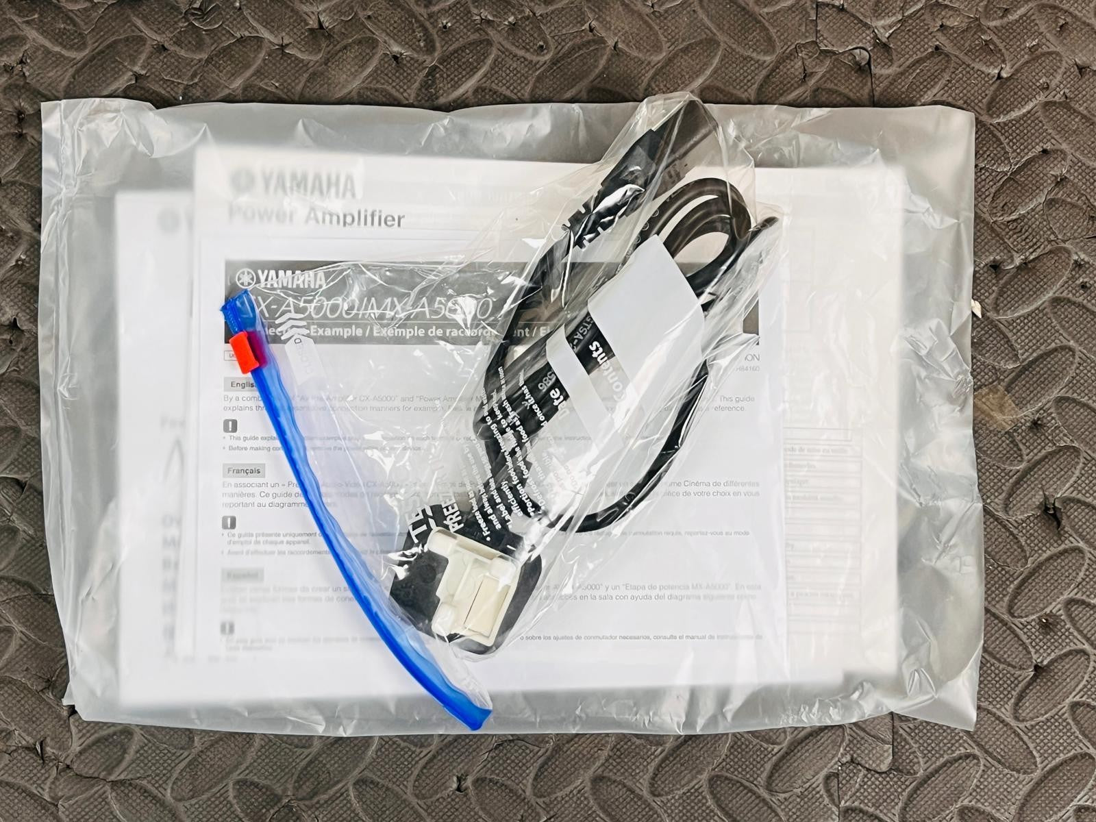 YAMAHA AVENTAGE MX A5000 NATURAL SOUND 11 CHANNEL POWER AMPLIFIER