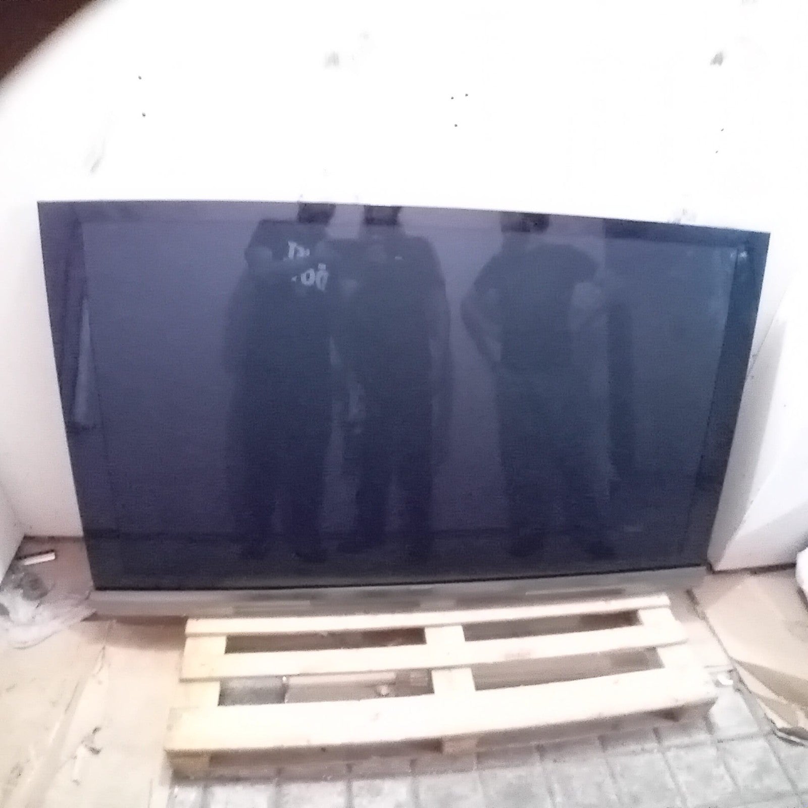 B&O BEOVISION 12 65 INCH TV TITANIUM BANG & OLUFSEN