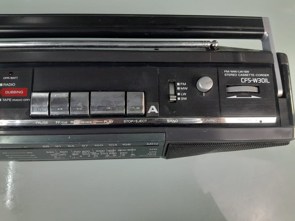 SONY CFS W30IL FM/MW/LW/SW STEREO CASSETTE RECORDER