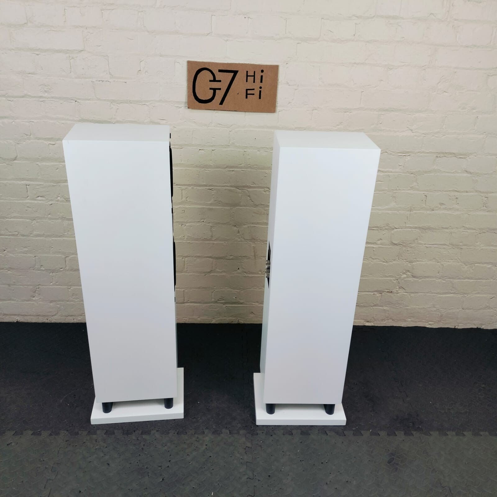 PROAC RESPONSE DT8 FLOOR STANDING SPEAKERS