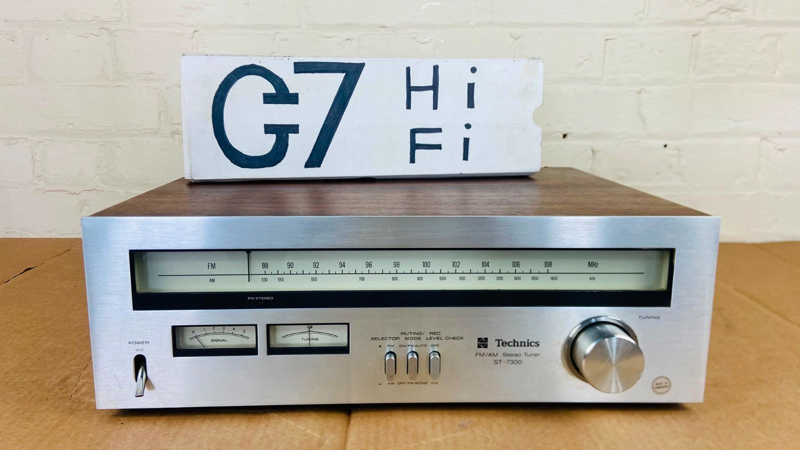 TECHNICS ST 7300 FM / AM STEREO TUNER