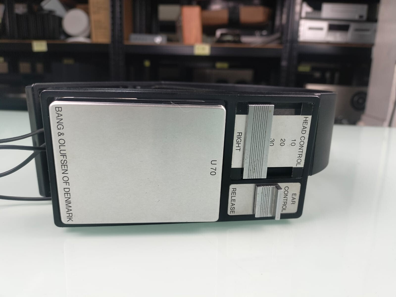 BANG & OLUFSEN B&O U70 STEREO HEADPHONES