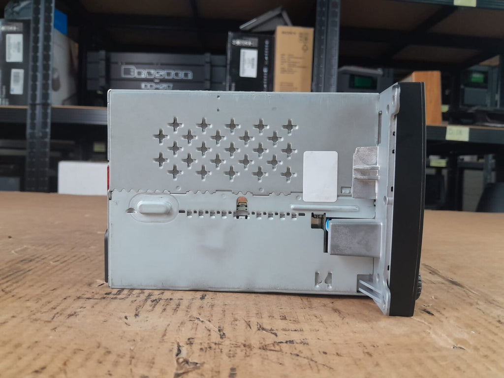 Porsche Cayenne 957 head unit telephone cd Sat Nav amplifier Harman Becker