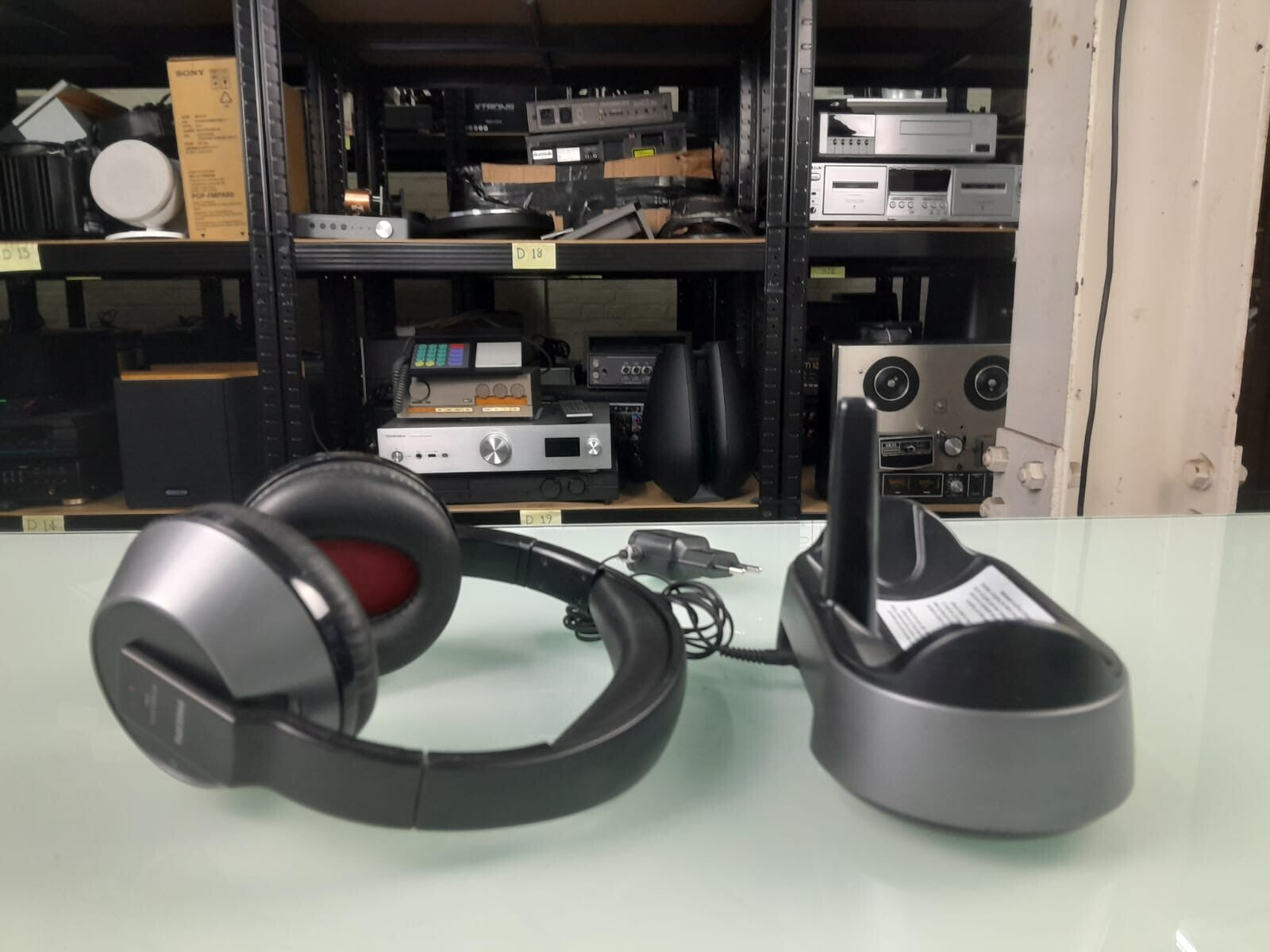 PHILIPS SHC 8535 WIRELESS HEADPHONES
