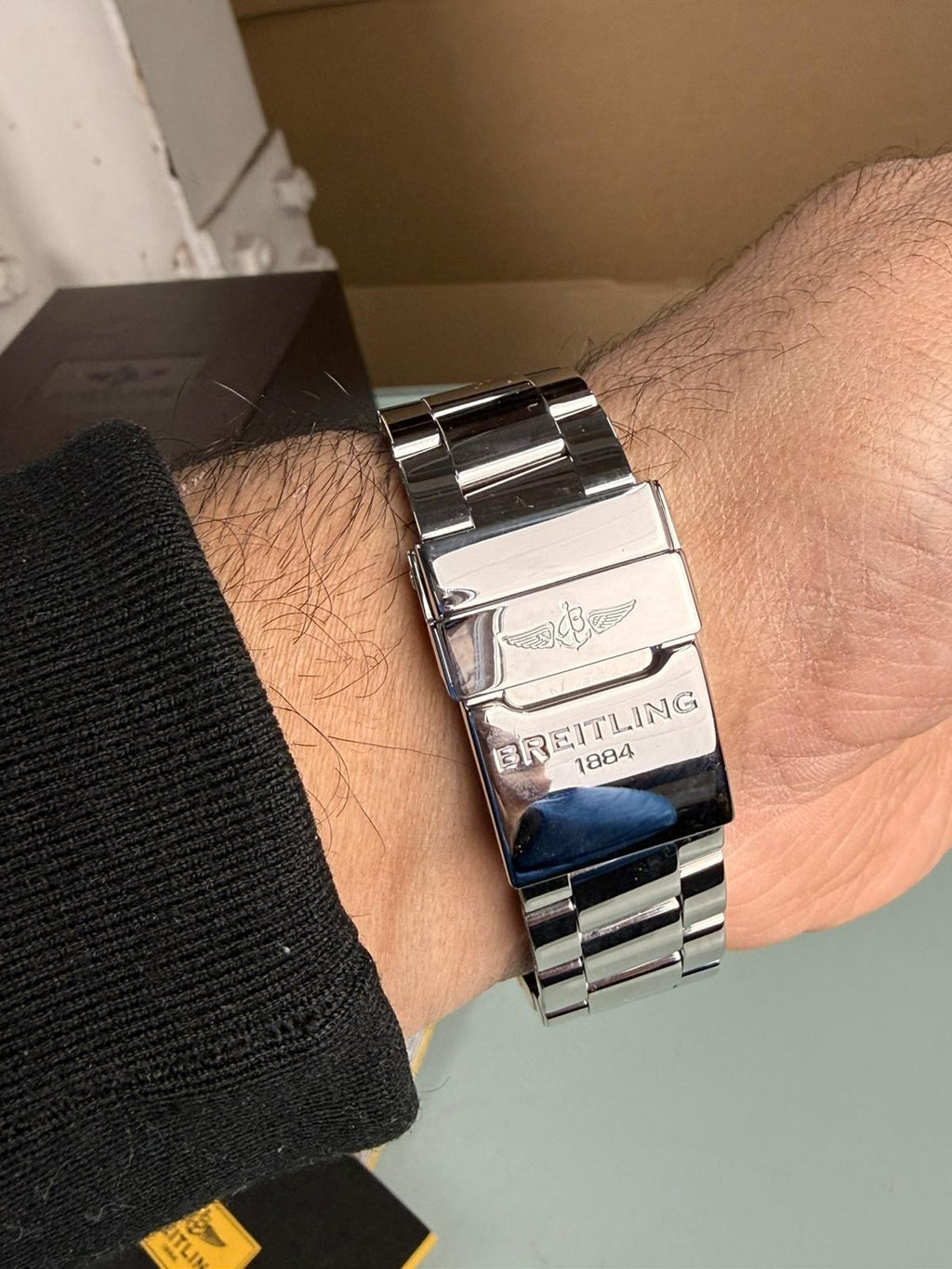 BREITLING 1884 AVENGER II GMT A32390 WATCH WITH BOX AND PAPERS