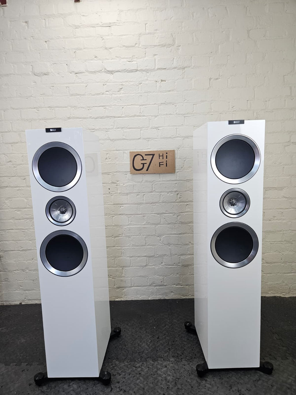 KEF R900 FLOOR STANDING SPEAKERS