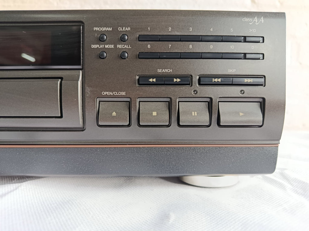 TECHNICS SL PS840 CD PLAYER