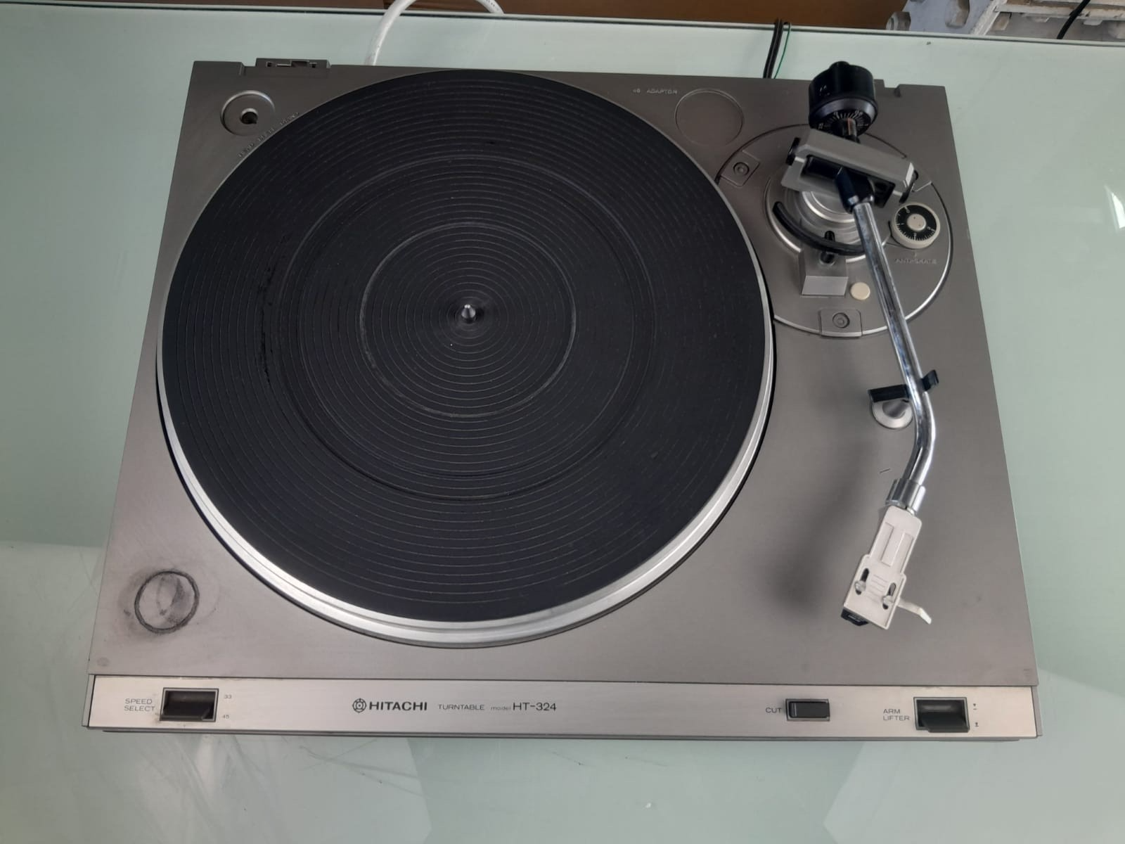HITACHI HT 324 TURNTABLE