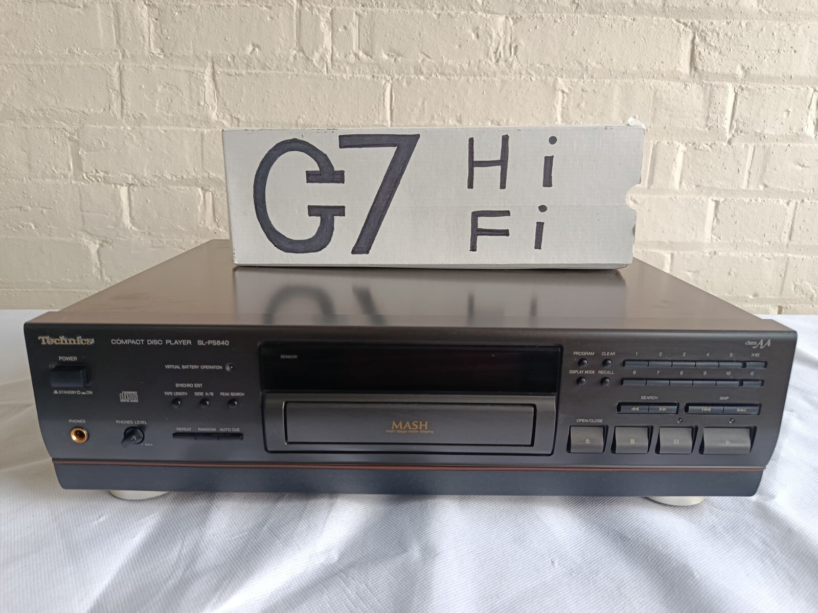 TECHNICS SL PS840 CD PLAYER