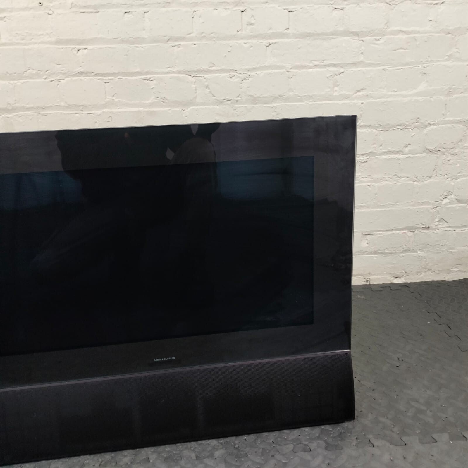 BANG & OLUFSEN B&O BEOCENTER 6 26 INCH TV