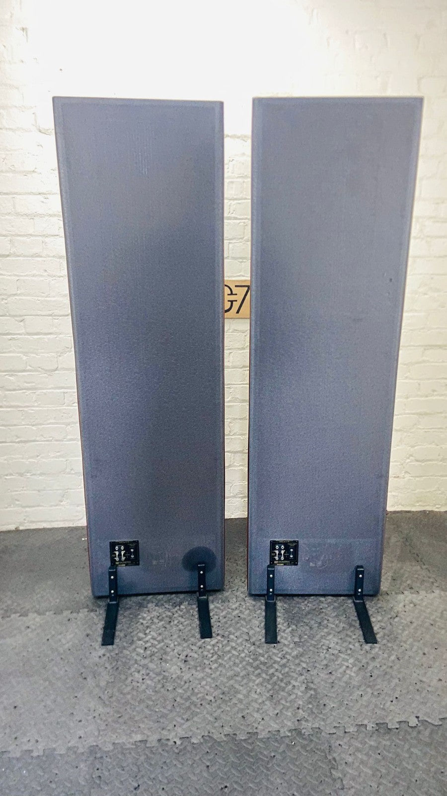 MAGNEPAN MAGNEPLANAR MG 1.6 / QR LOUDSPEAKERS ELECTROSTATIC