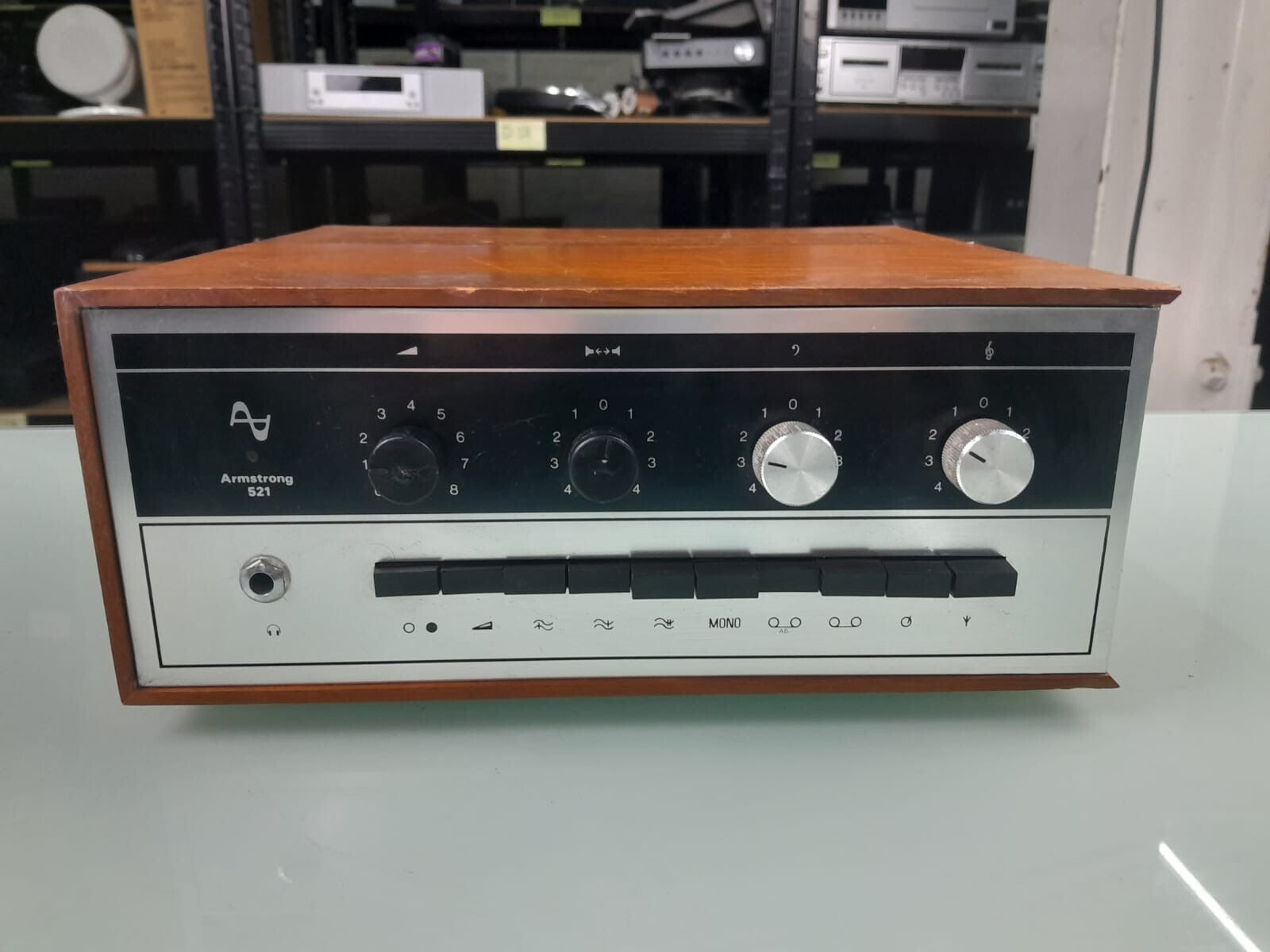 ARMSTRONG 521 STEREO AMPLIFIER