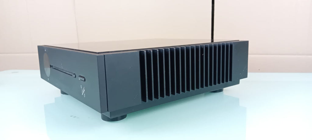 QUAD ARTERA PLAY+ CD DAC PRE AMP PLAYER WITH REMOTE