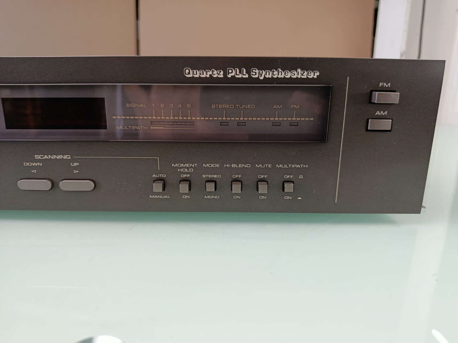 ROTEL RT 1010 AM/FM STEREO TUNER