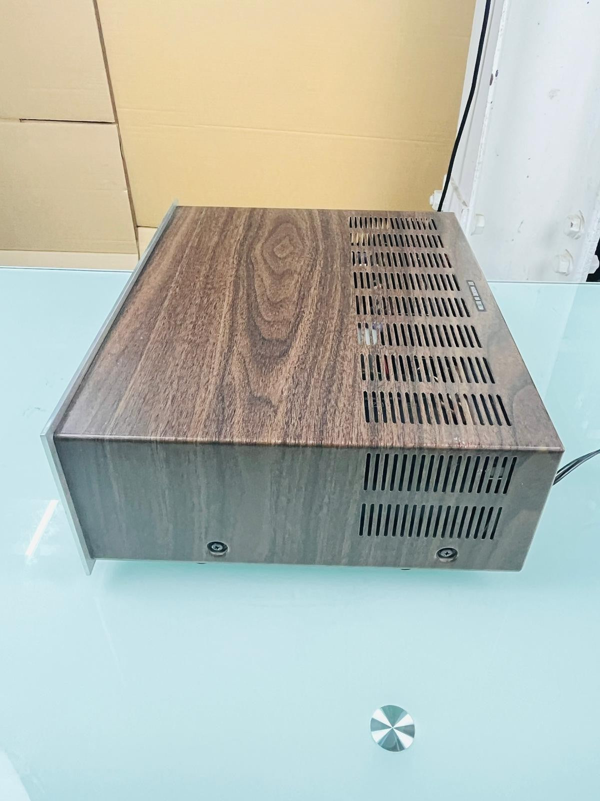 MARANTZ 1060 STEREO AMPLIFIER