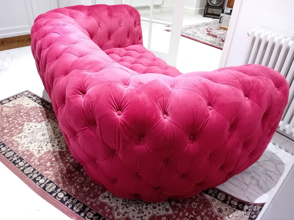 TWO SEAT SOFA RED VELVET CHESTERFEILD STYLE COUCH SETTEE LOUNGE