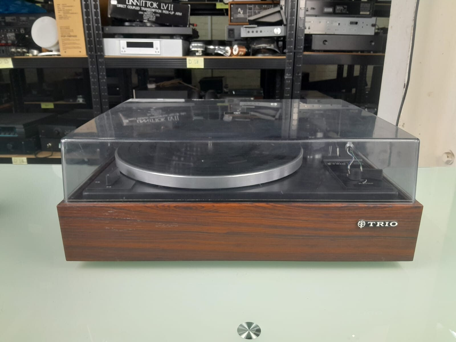 TRIO KP 2022 A STEREO TURNTABLE RECORD PLAYER
