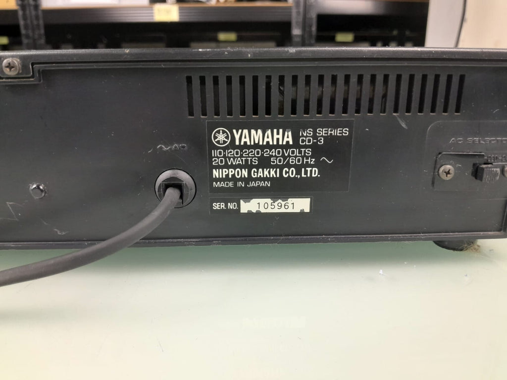 YAMAHA CD 3 NATURAL SOUND CD PLAYER