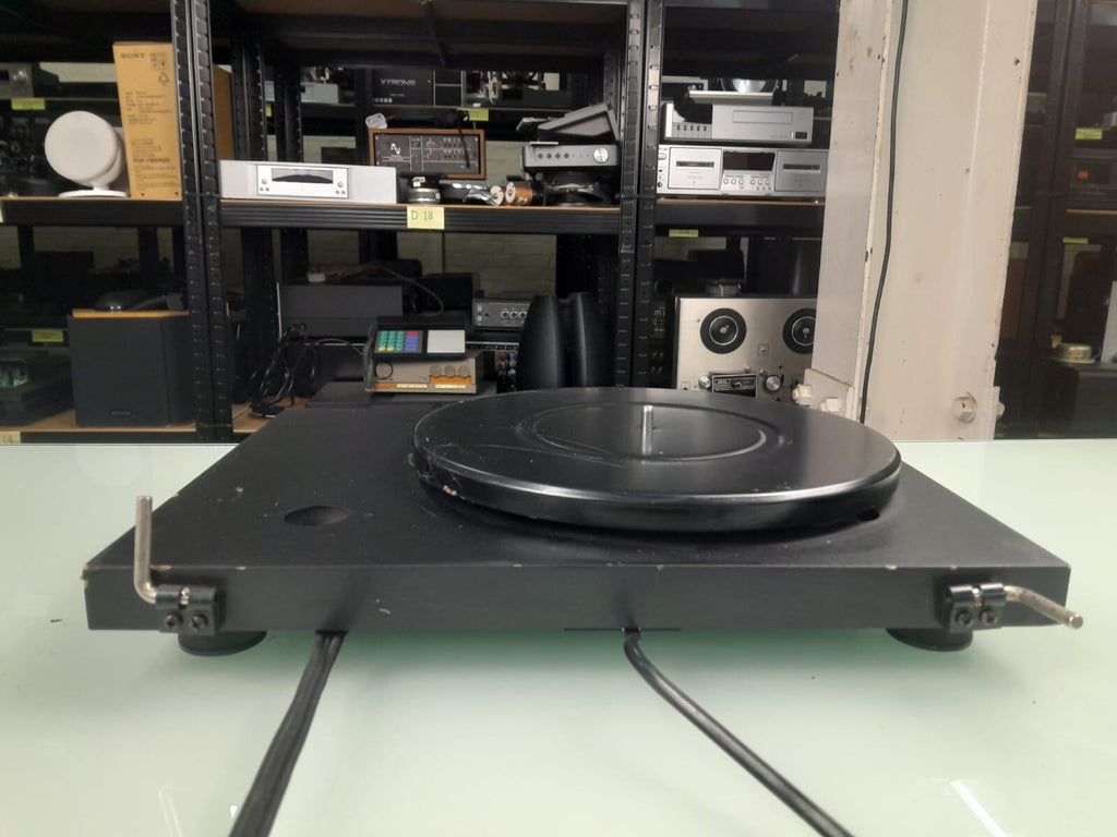 PRO-JECT DEBUT II 2 TURNTABLE #002