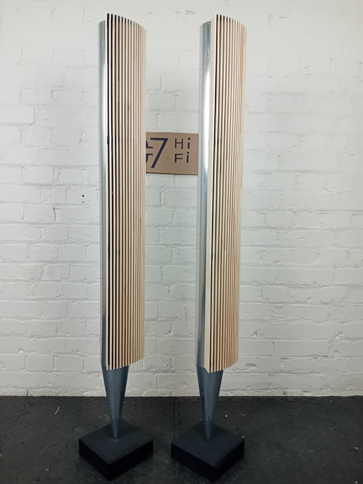 BANG & OLUFSEN BEOLAB 8000 18 28 6000 4000 3 5 1  50 90 FLOOR ACTIVE SPEAKERS