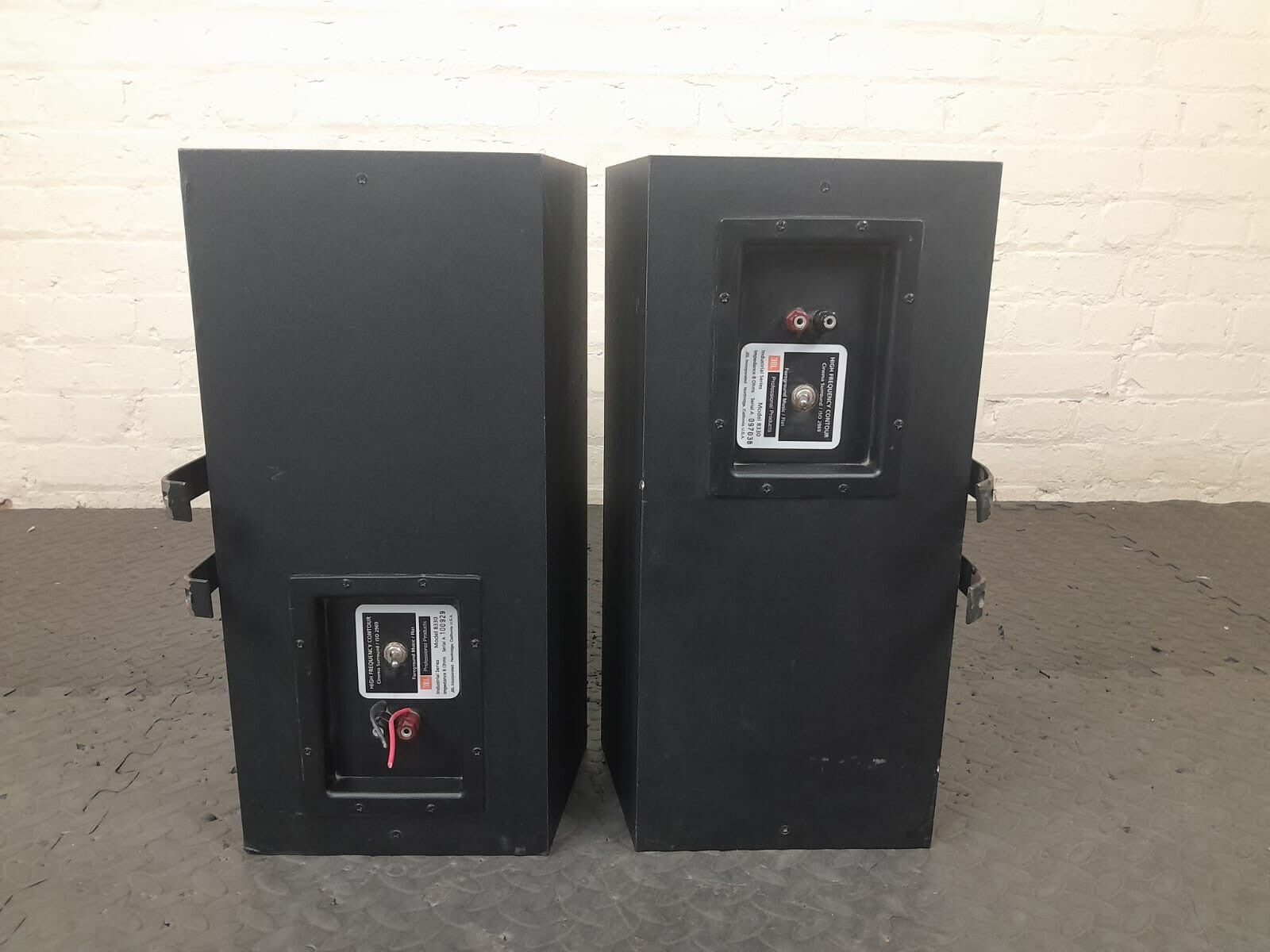 JBL 8330 SPEAKERS ODEAN CINEMA