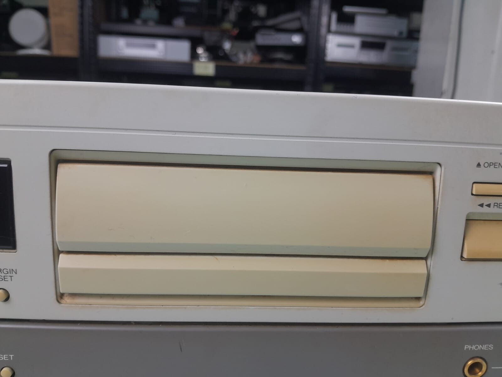 FOSTEX D 5 DIGITAL MASTER RECORDER