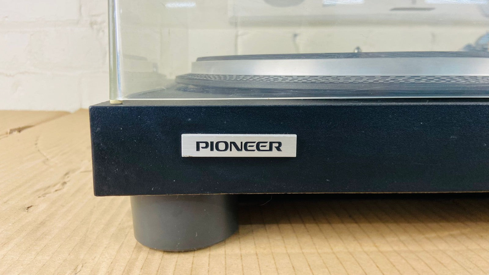 PIONEER PL 518X DIRECT DRIVE STEREO TURNTABLE WITH PIONEER ELEKTRA CARTRIDGE