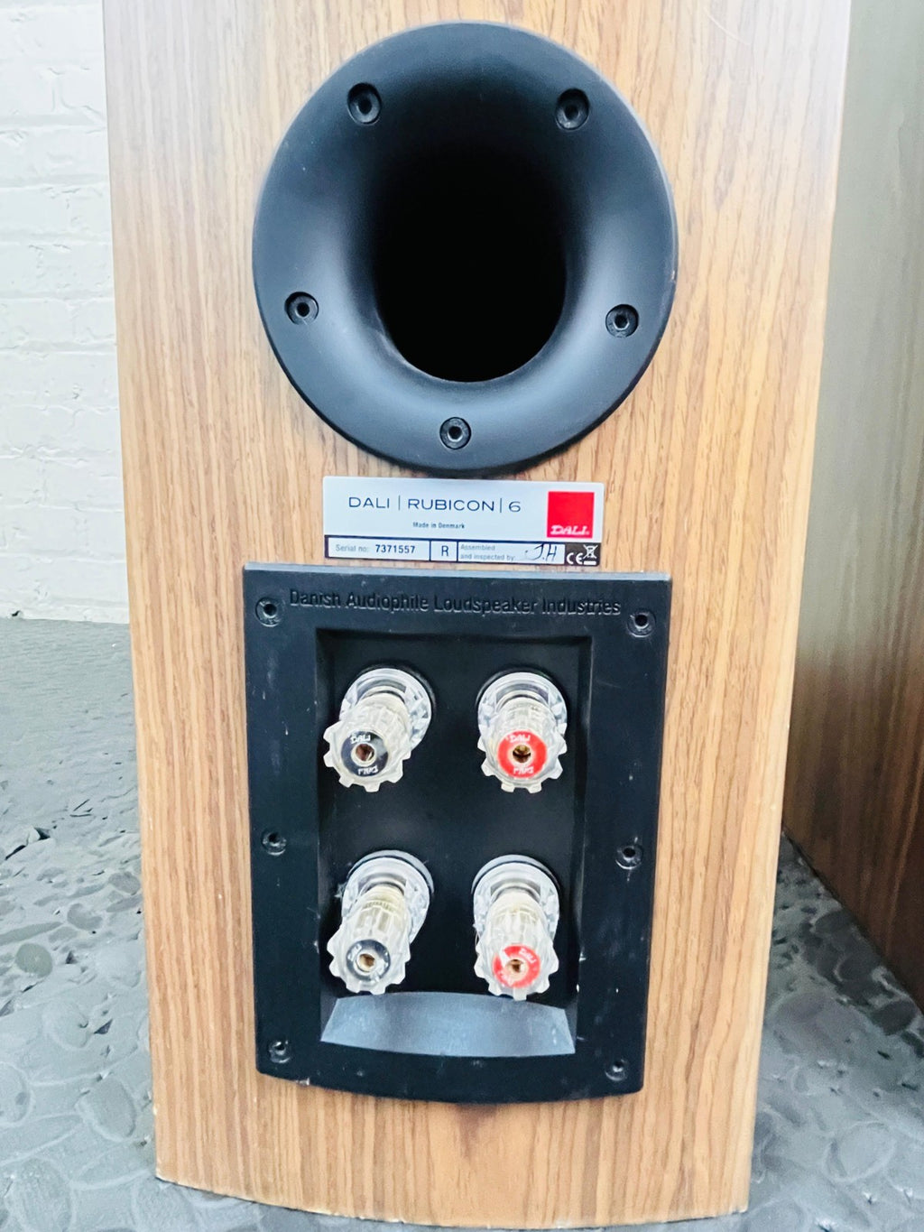 DALI RUBICON 6 FLOOR STANDING SPEAKERS