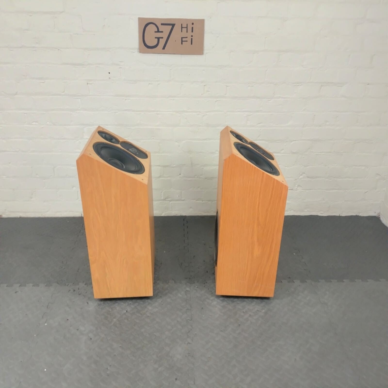 SHAHINIAN ARCS MK2 OMNIDIRECTIONAL ACOUSTICS ARC SPEAKERS