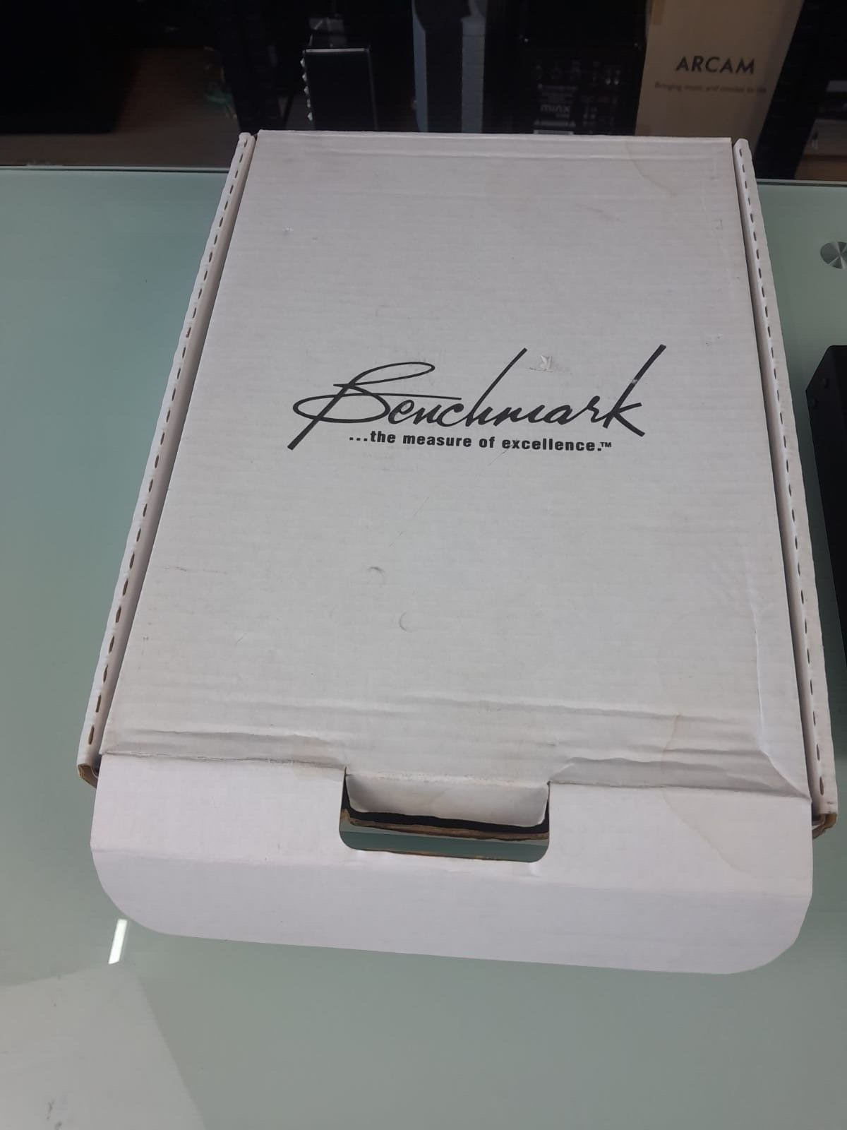 BENCHMARK DAC 2 HGC DIGITAL TO ANALOG AUDIO CONVERTER PRE AMP HEADPHONE AMP