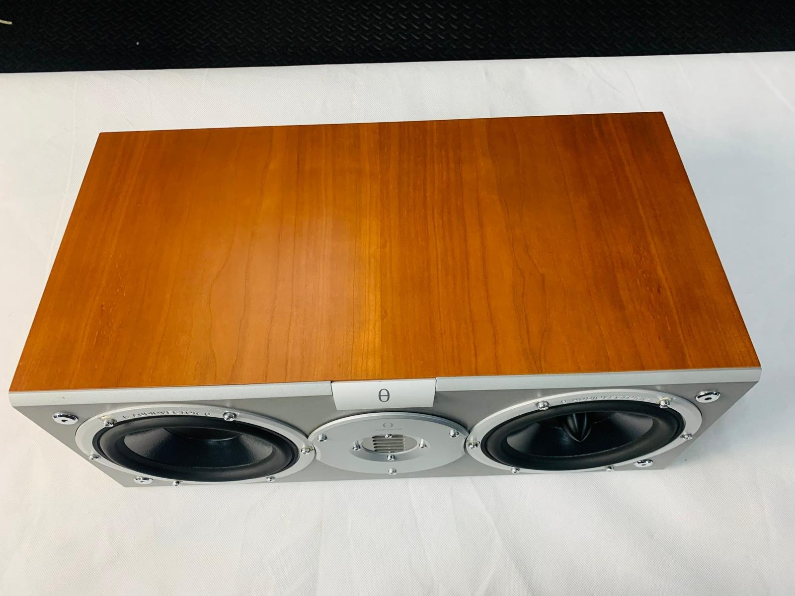 AUDIOVECTOR AV3CI SUPER CENTER SPEAKER