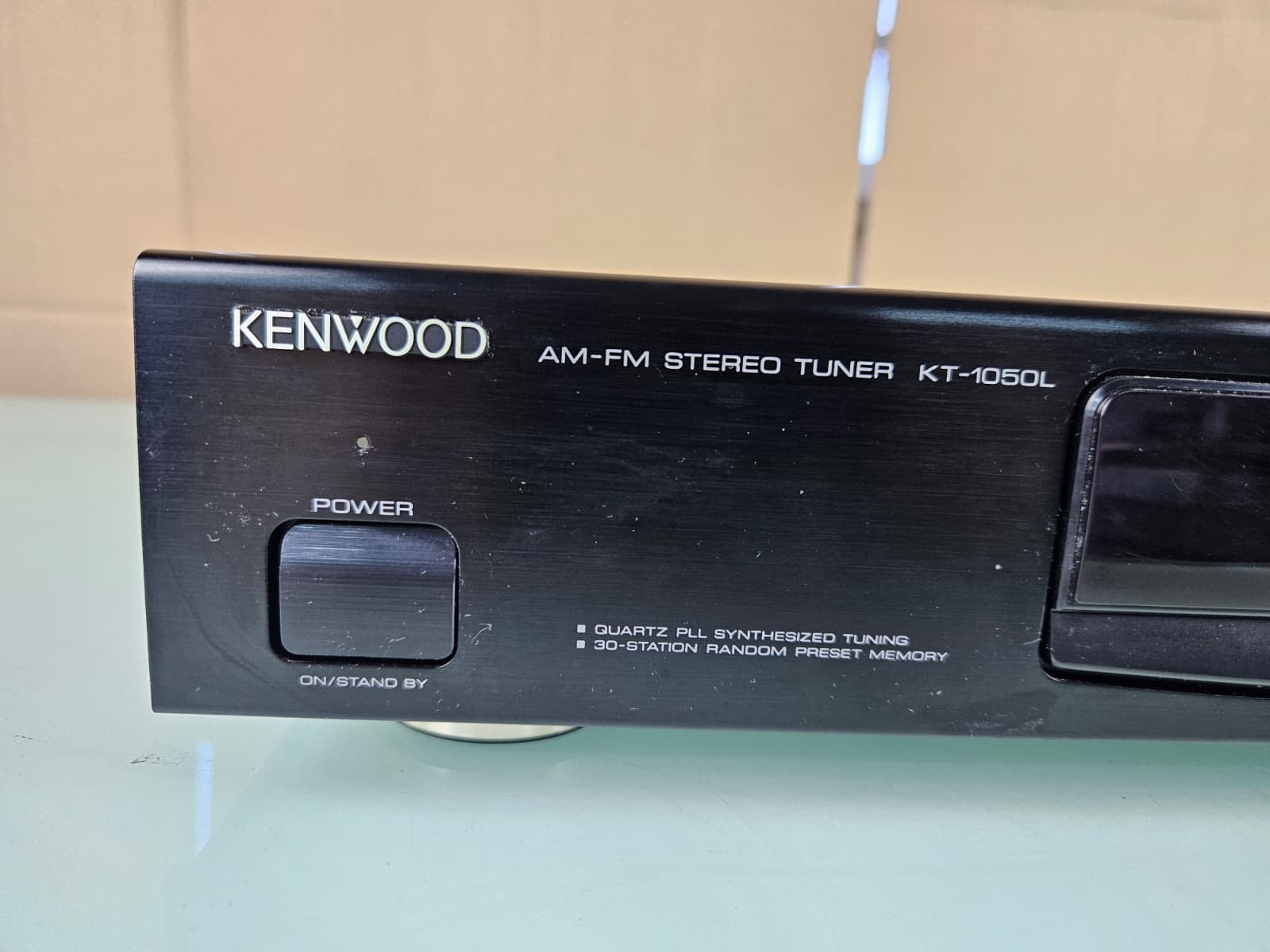 KENWOOD KT 1050L FM-AM STEREO TUNER