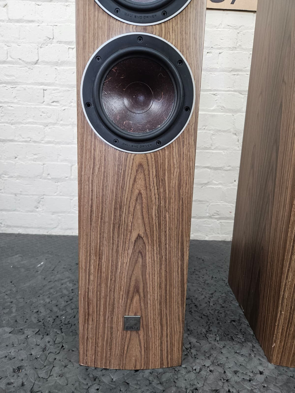 DALI RUBICON 6 FLOOR STANDING SPEAKERS